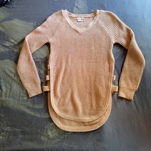 ⭐️Urban Heritage High Side Slit Sweater⭐️